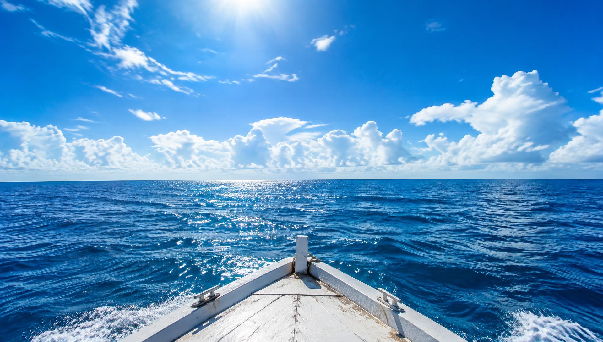 Open ocean ahead from the bow
